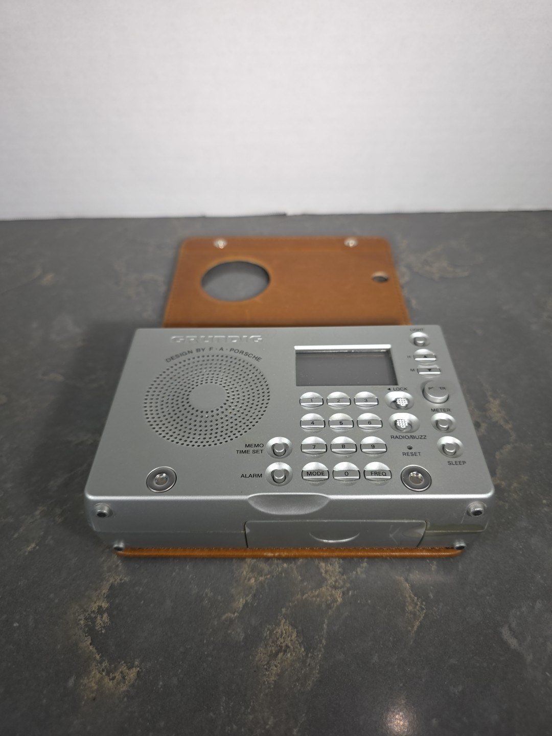 Grundig G-2000A World Band Radio with Leather Case By F.A. PORSCHE Tested