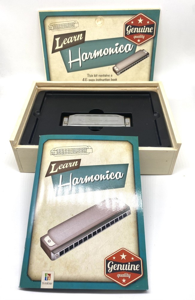 Learn Harmonica Booklet & Blues Harmonica Set in Wooden Box Hinkler (E)