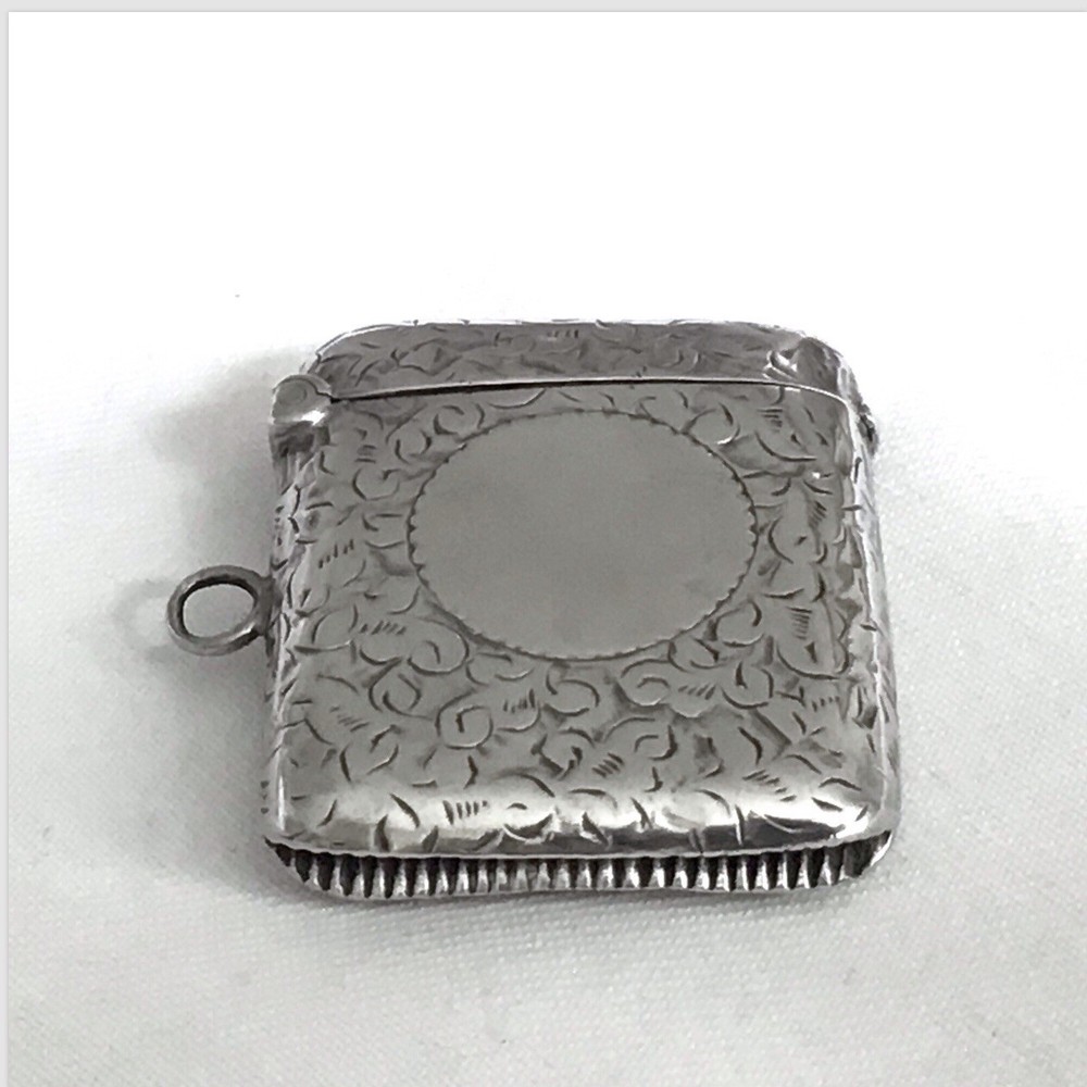 1898 Victorian Solid Silver Vesta Case Hallmarked Deakin & Francis Ltd.