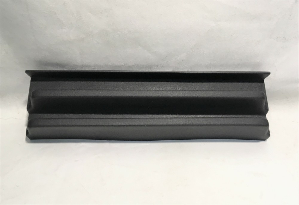 2014-2018 SILVERADO SIERRA CENTER CONSOLE FRONT RUBBER LINER STEPPED  22781201