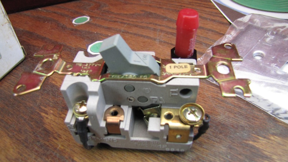 Siemens Toggle Manual Motor Starter Switch with indicator light SMF-FS1P