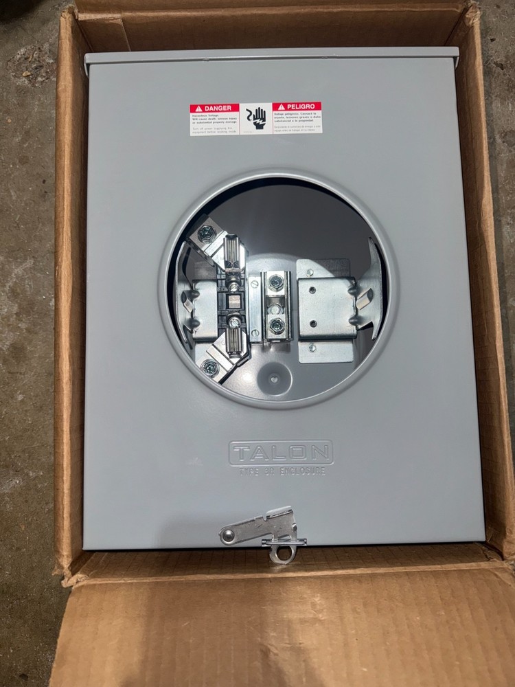 Siemens Talon UAT417-XGF Ringless Type Meter Socket 200A 600VAC *READ*