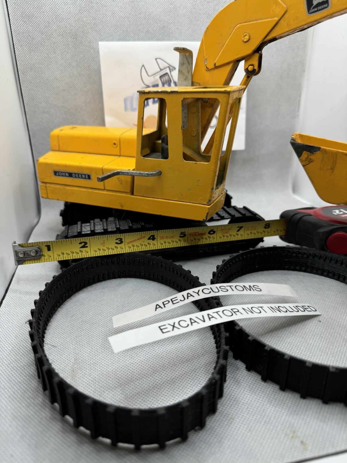 1 pair of new tracks for Ertl 1/16 All Metal John Deere Excavator #505