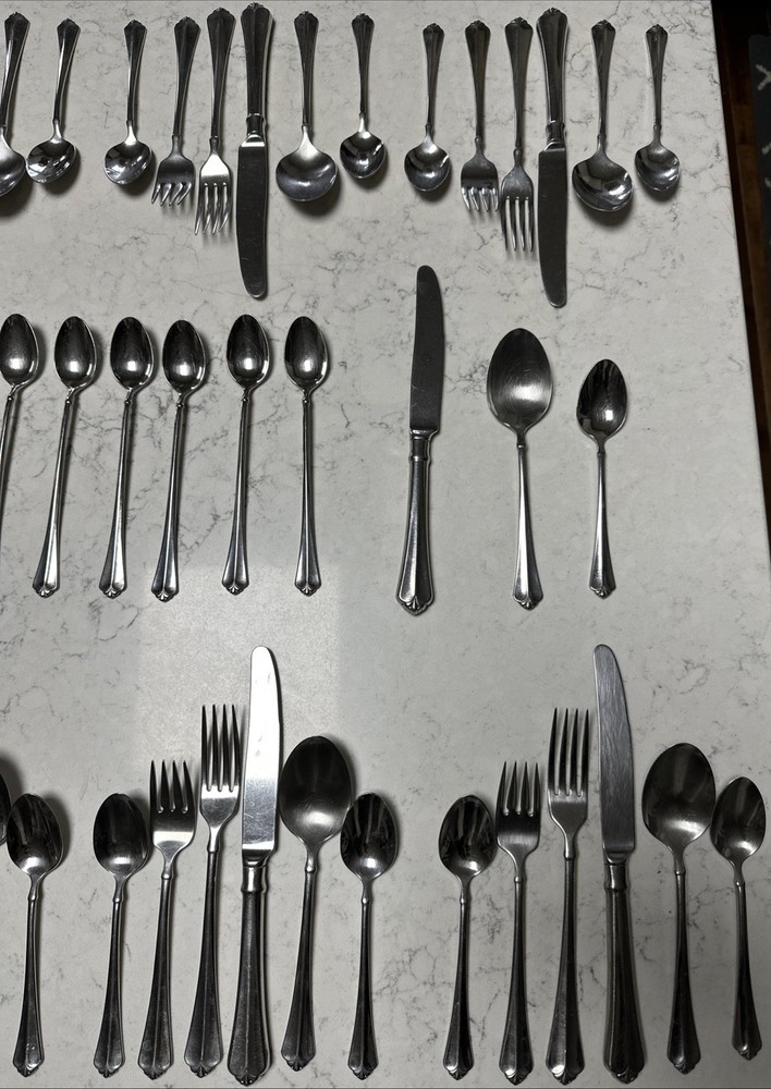 Oneida Juilliard Cube Stainless Flatware 78 Pc, 6 Place Service for 10 + Serving