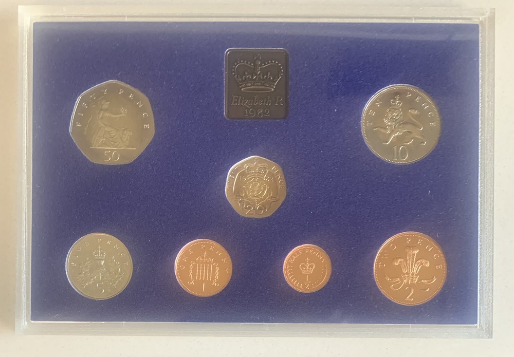 1982 GREAT BRITAIN 8 PIECE PROOF SET IN ORIGINAL PACKAGE WITH PAPERWORK
