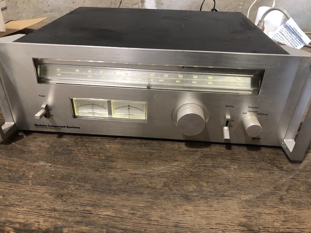 MCS MODULAR COMPONENT SYSTEMS FM/AM STEREO TUNER