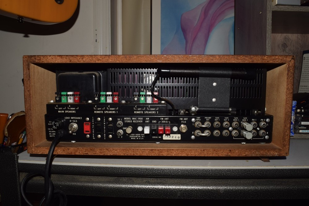 McIntosh Mac 1900 Solid State AM/FM Receiver - Clean