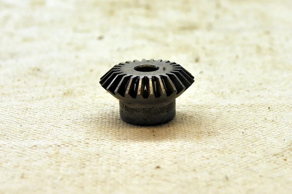 Bevel Gear / Boston L96Y