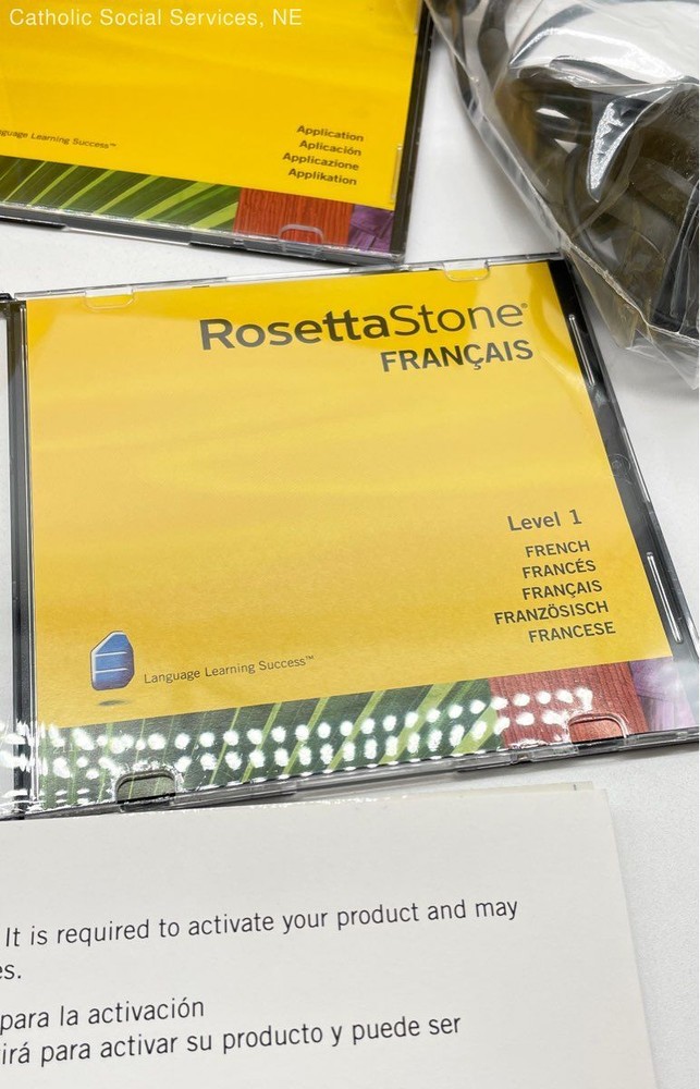 RosettaStone Francias Level 1 & 2 DIsk Set. Complete