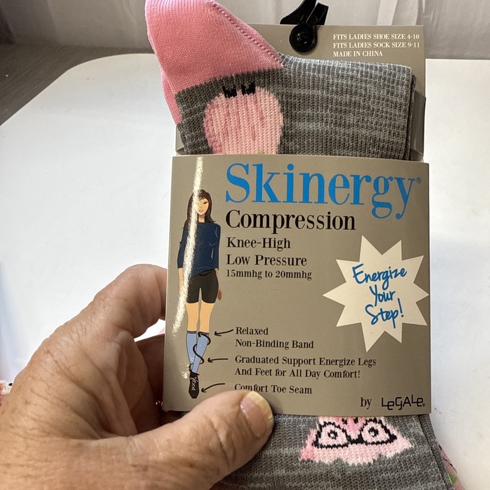 compression knee socks size 9-11 with animal