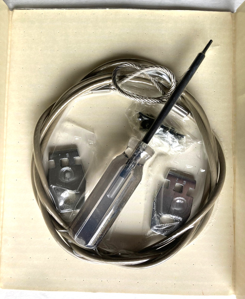 Apple Computer Macintosh Mac Security Lock Kit M0201 Inside Factory Sealed NOS