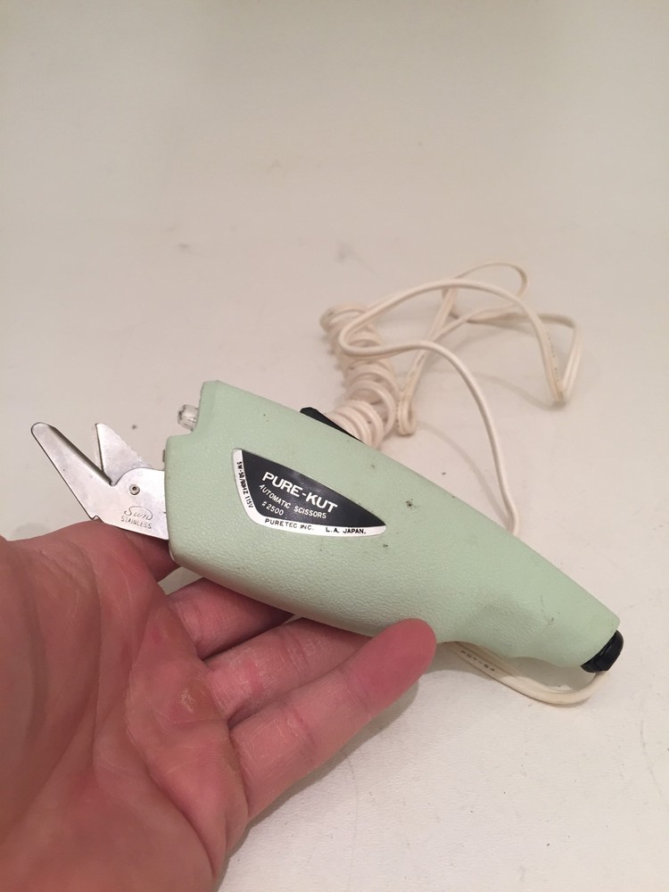 Vintage 1960's Pure-Kut Automatic Scissors with light #2500
