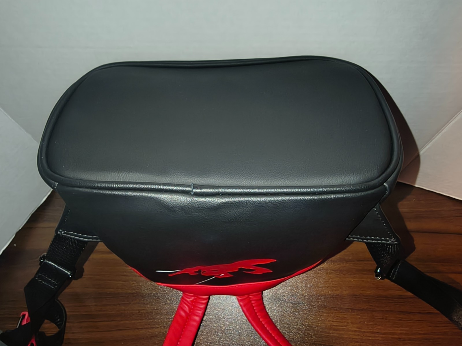 Disneyland Paris Loungefly Hotel New York Mini Backpack Bag Marvel Disney Parks