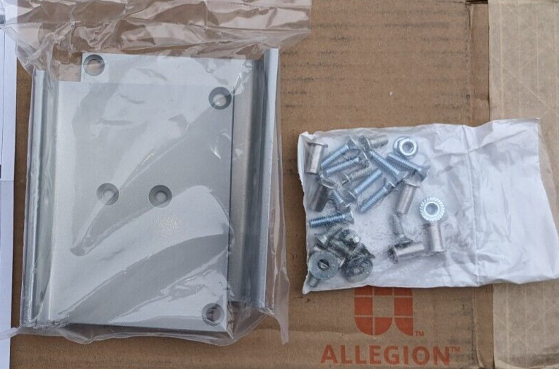 LCN 9500 Series Angle Bracket (HLB) Kit 334-1