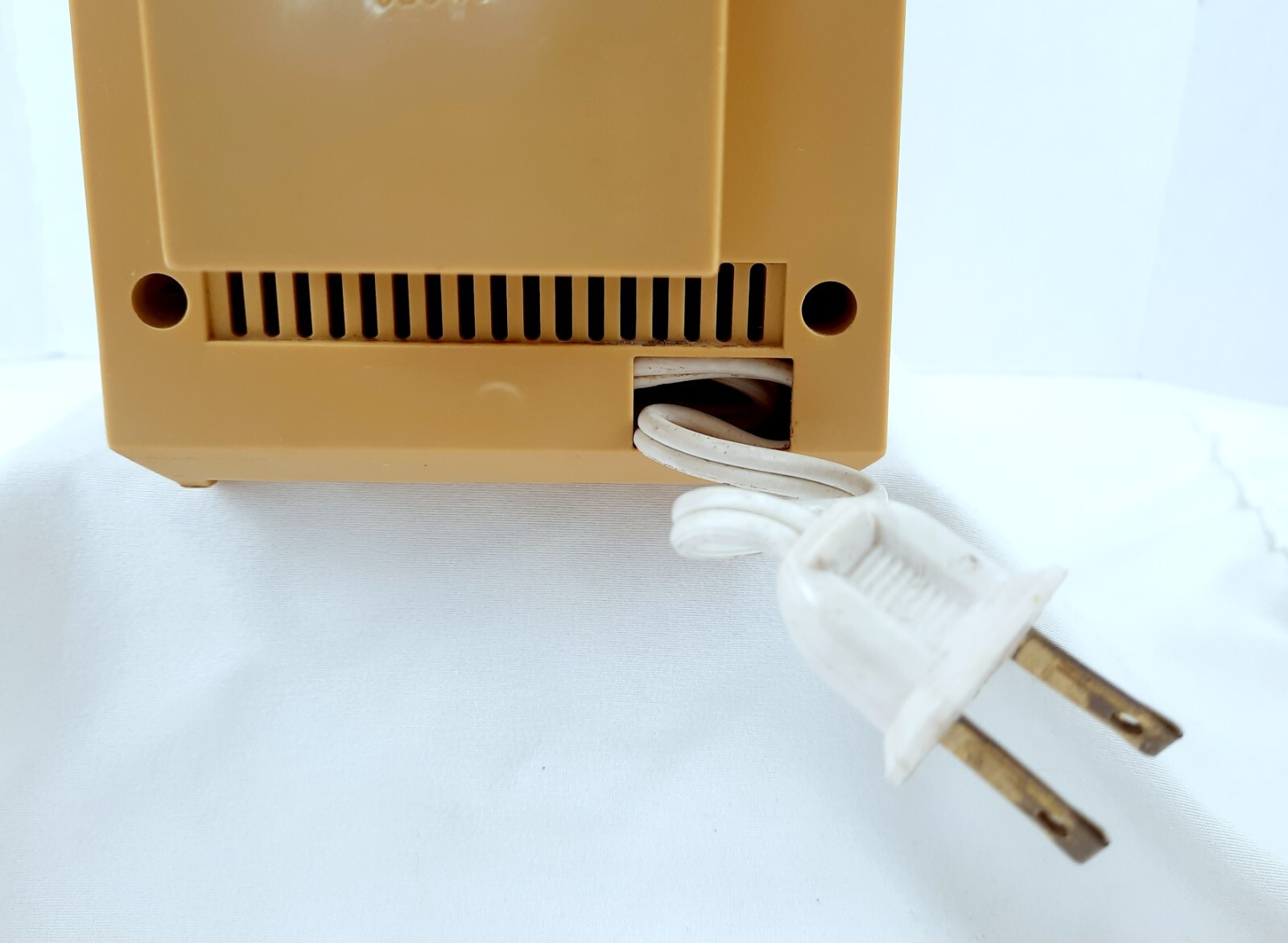 Vintage Sears Gold Counter Craft Insta Clean Can Opener Knife Sharpener