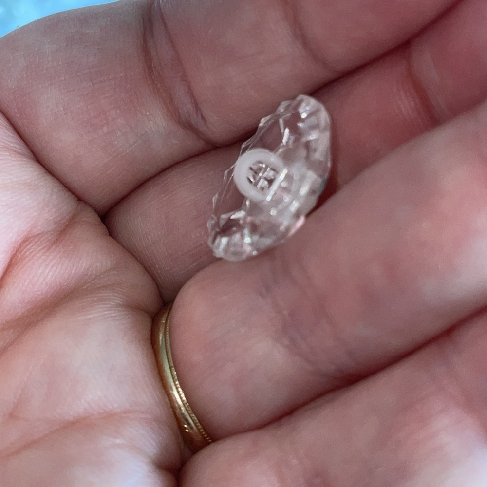 5 Plastic Clear Plastic & White Buttons Snap Together 3/4”