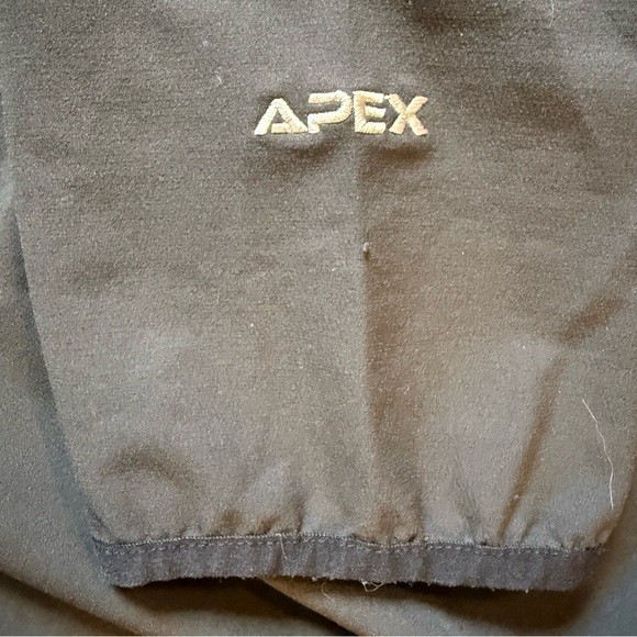 The North Face Quarter Zip Spring Pull Over Jacket Size L