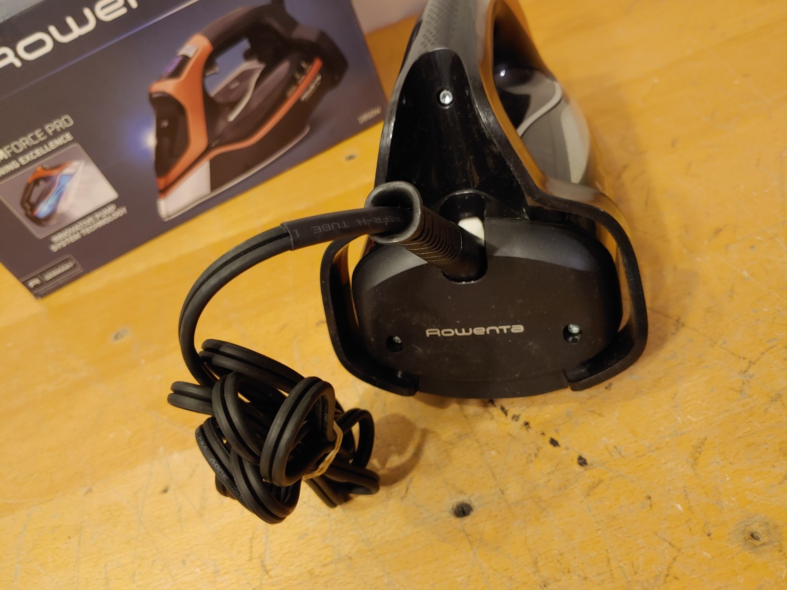 Rowenta Iron Steam Force Pro Steam Iron for Clothes, 1850 Watts, DW9580, Used