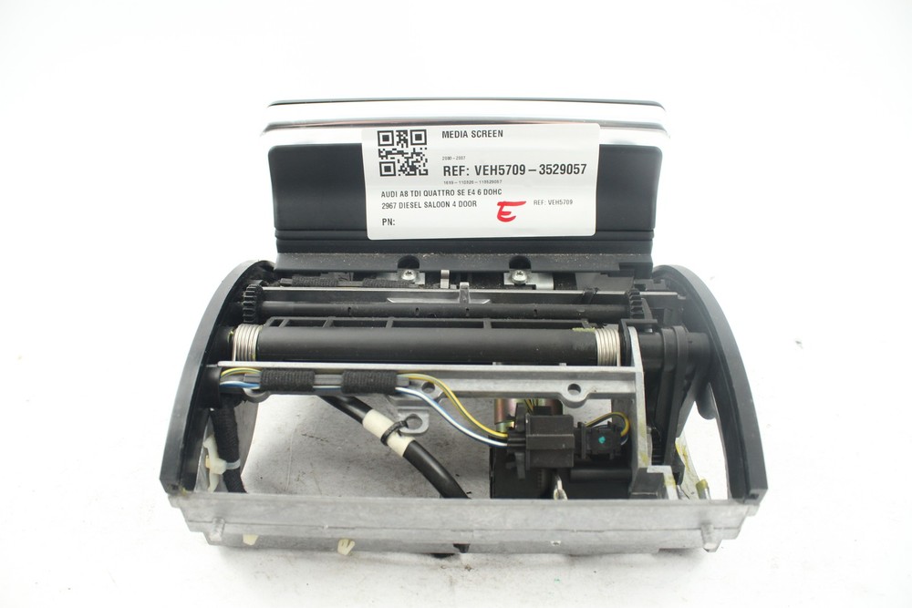 Audi A8 2003-2007 Animated Media Display Screen