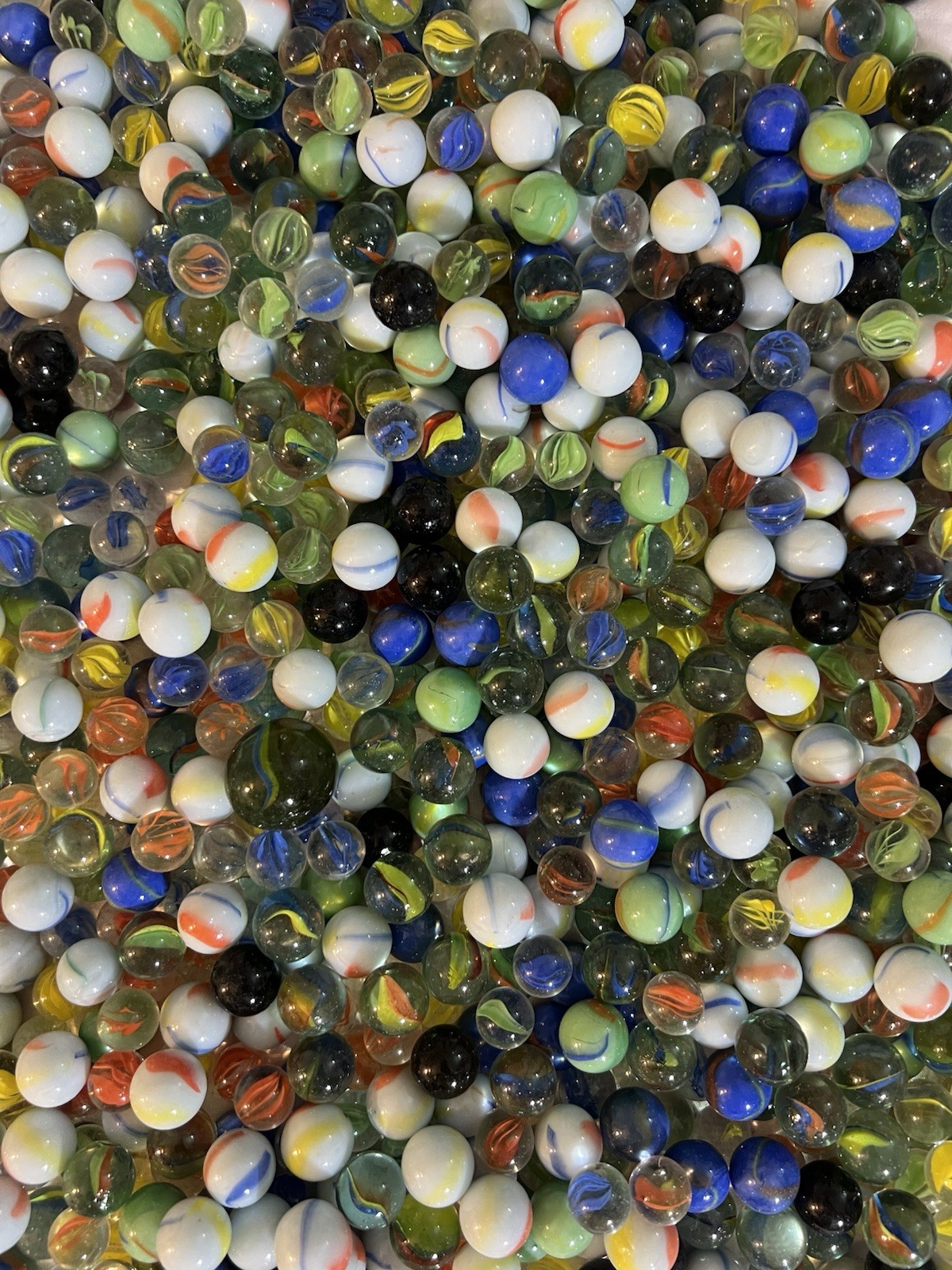 Marbles Lot Offf 1000 Pieces