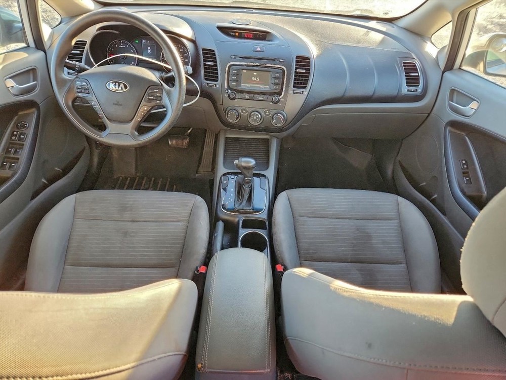 FORTE 2017 Glove Box 4928474