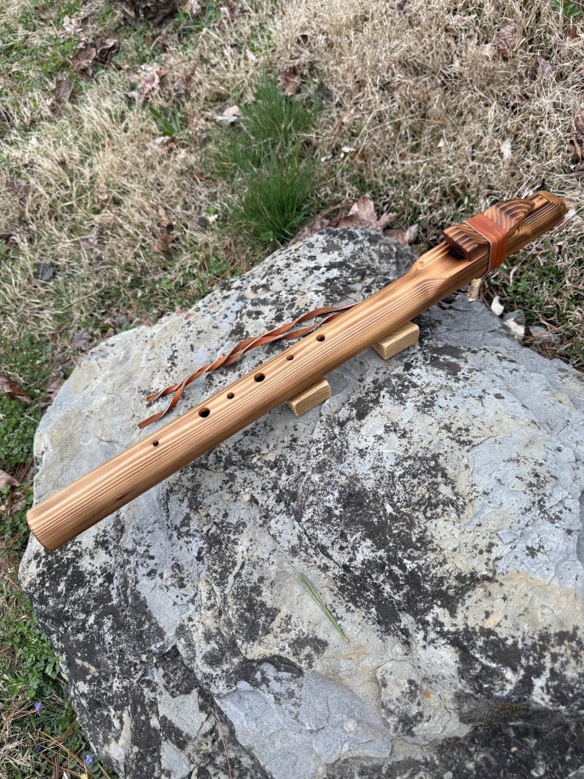 Native American Style Flute | Western Cedar | Hijaz Scale | Low E | 440 Hz.
