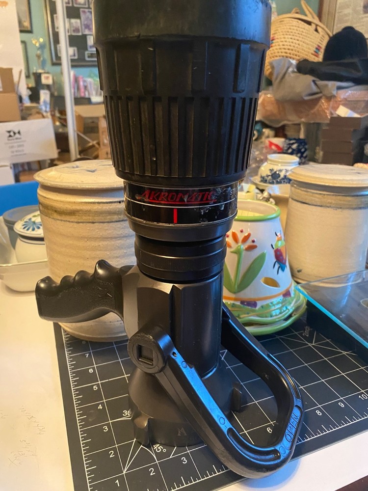 AKRON AKROMATIC FIRE DEPT NOZZLE Style 5014