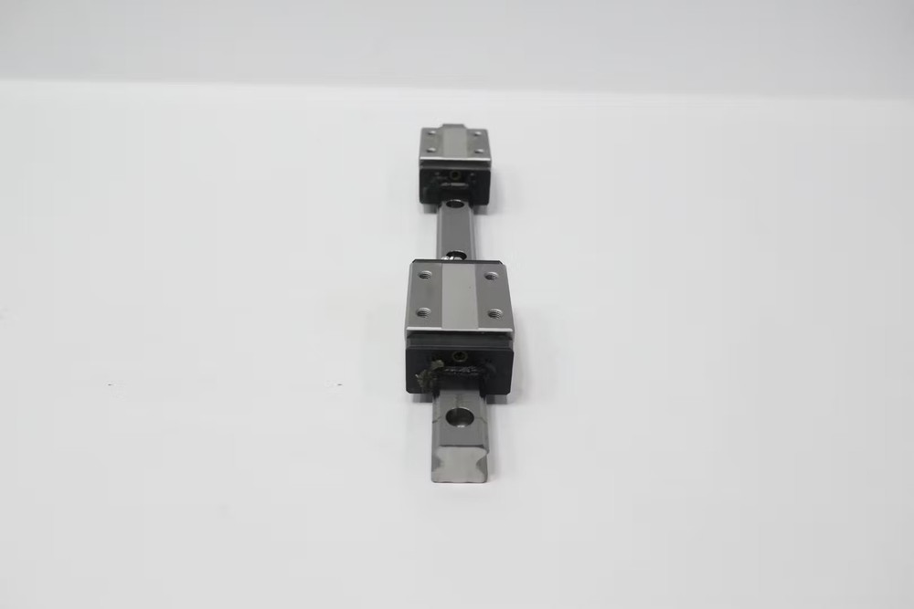Thk UN8A8 Linear Guide