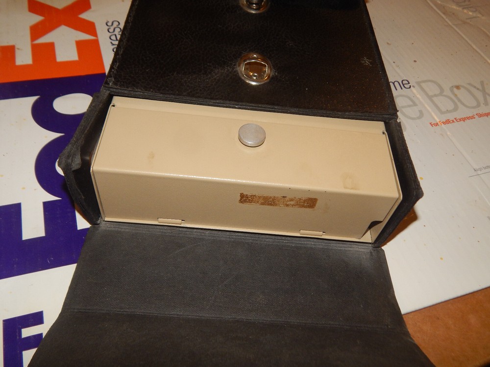 B&K PRECISION 1248 DIGITAL I. C. COLOR GENERATOR W/CASE & CD USER GUIDE