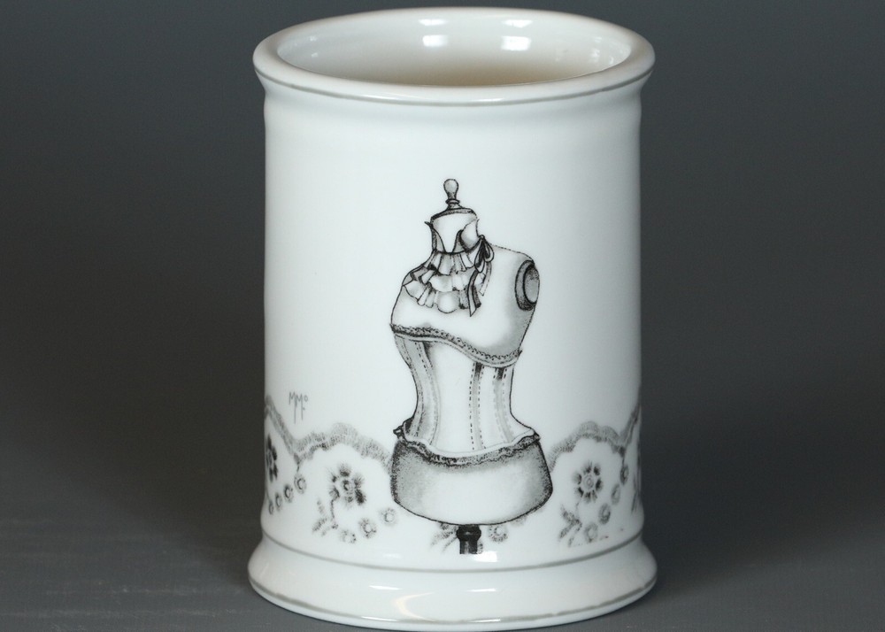 MATHILDE M. WHITE CERAMIC TOOTHBRUSH GLASS #2