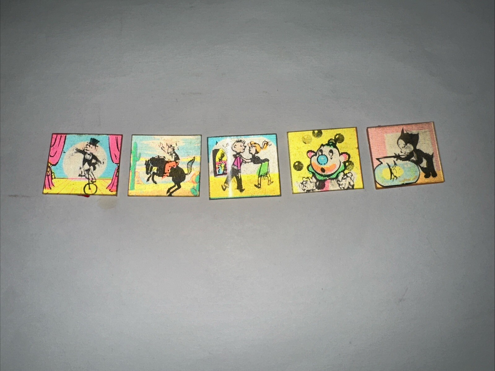 5 Vintage  Wiggle, Flicker, hologram pictures Vari Vue Mini TVs/Pencil Sharpener