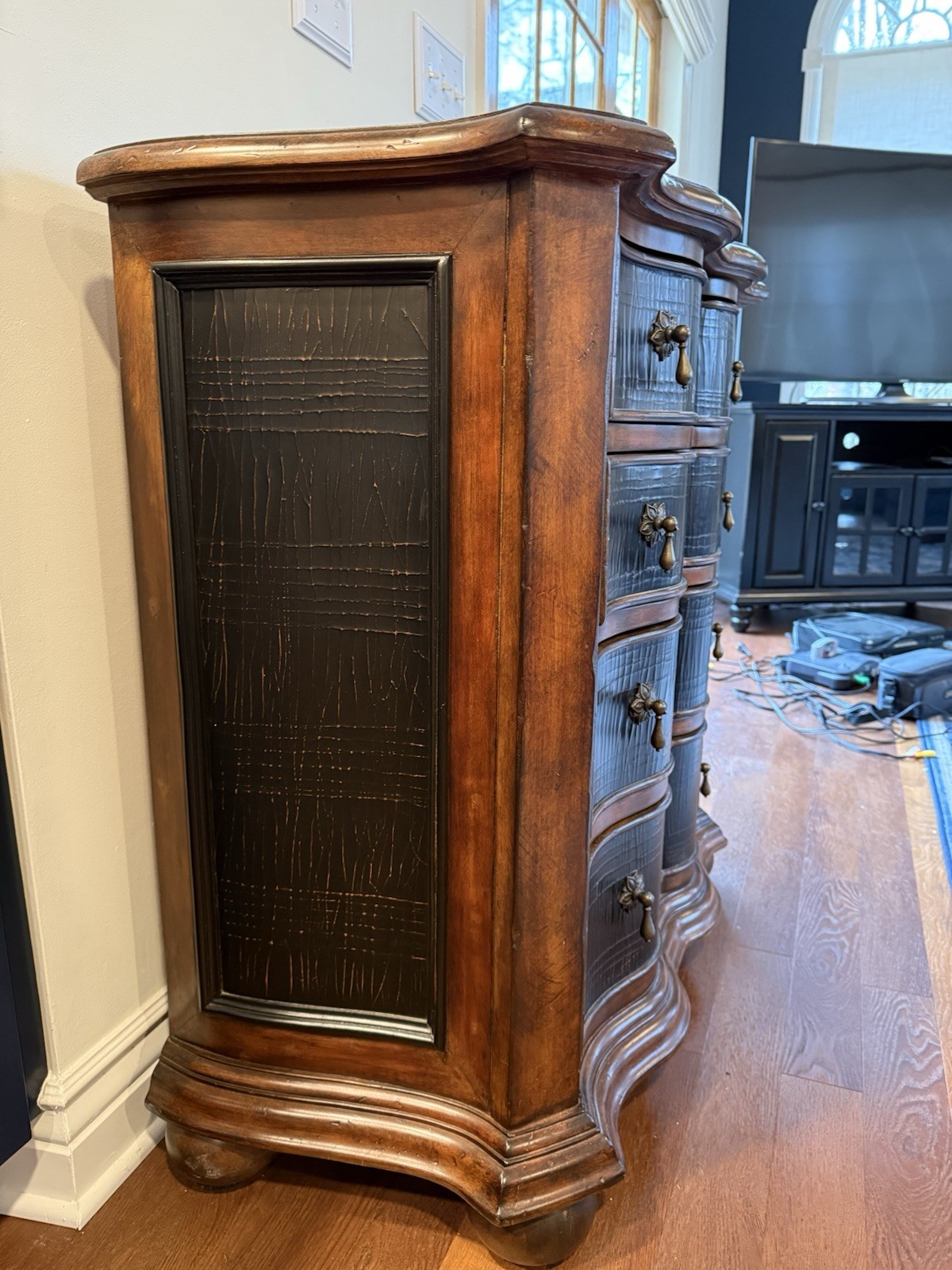 Ethan Allen Lucca Serpentine 4 Drawer Chest