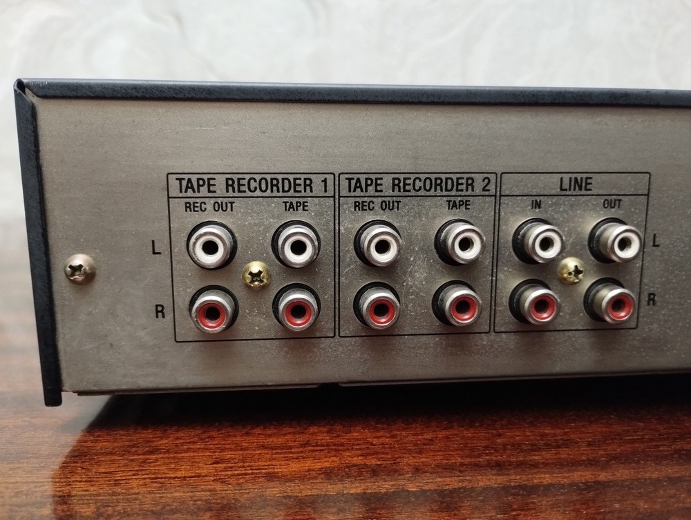 Sony SEQ-910 Graphic Equalizer / 9 Band Spectrum Analyzer