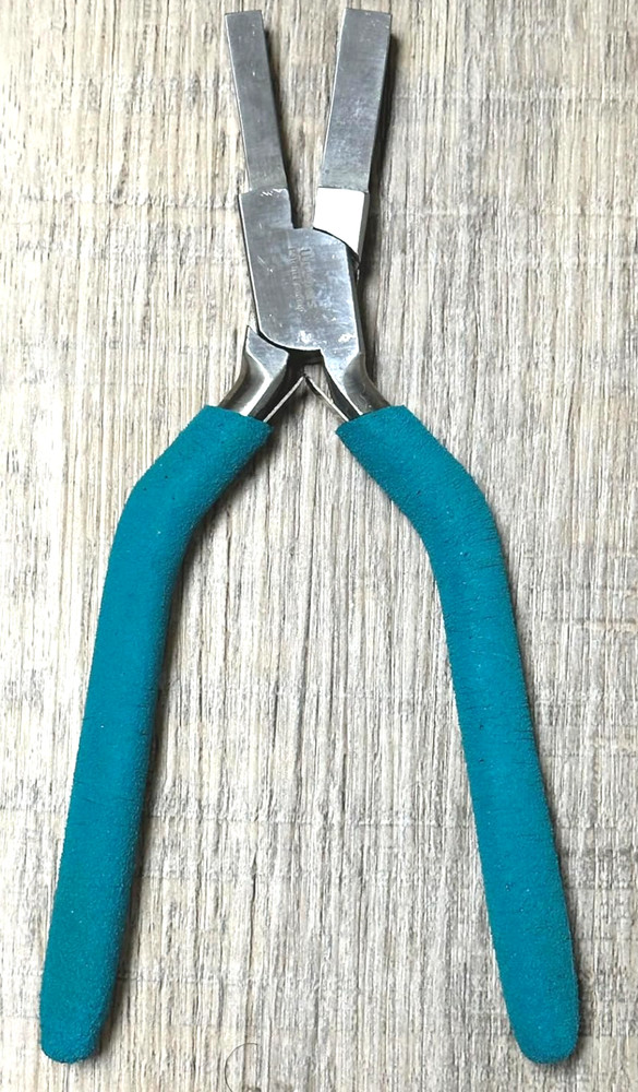 Wubbers Triangle Mandrel Pliers - Small