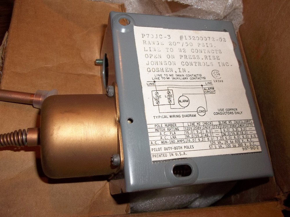 JOHNSON CONTROLS P70JC-3 RANGE 20" / 50 PSIG CONTROL SWITCH TEMPERATURE (852)