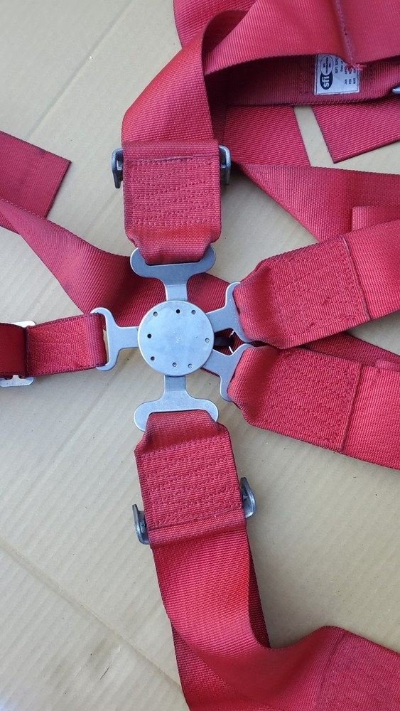 Simpson 5 point Camlock harness, Red
