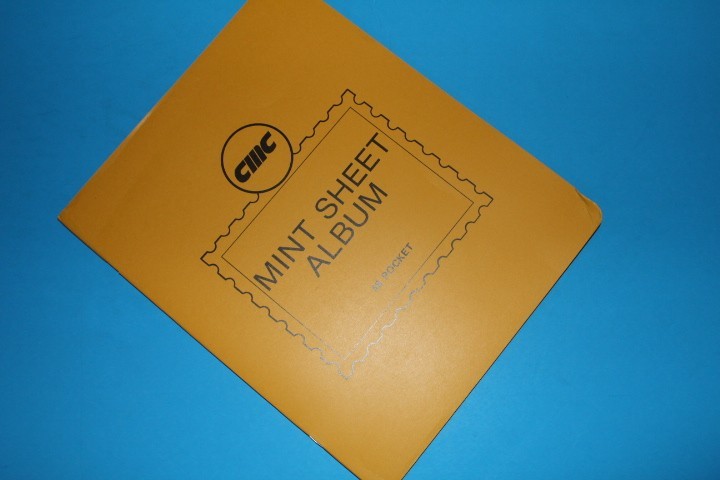 CMC Mint Sheet File Capacity 16 pgs 3 pocket 11.5" x 9.5" BlueLakeStamps NICE