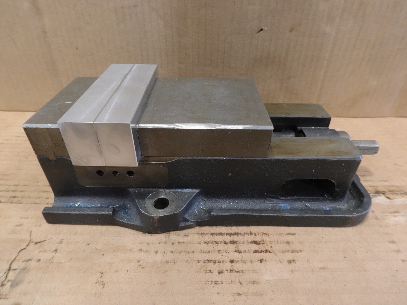 Kurt D40 AngLock 4" Milling Machine Vise KC0