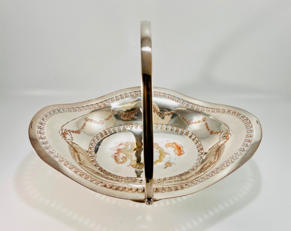 Vintage EPNS Silver Plated Footed Fruit Cake Bread Basket w/ Swing Handle