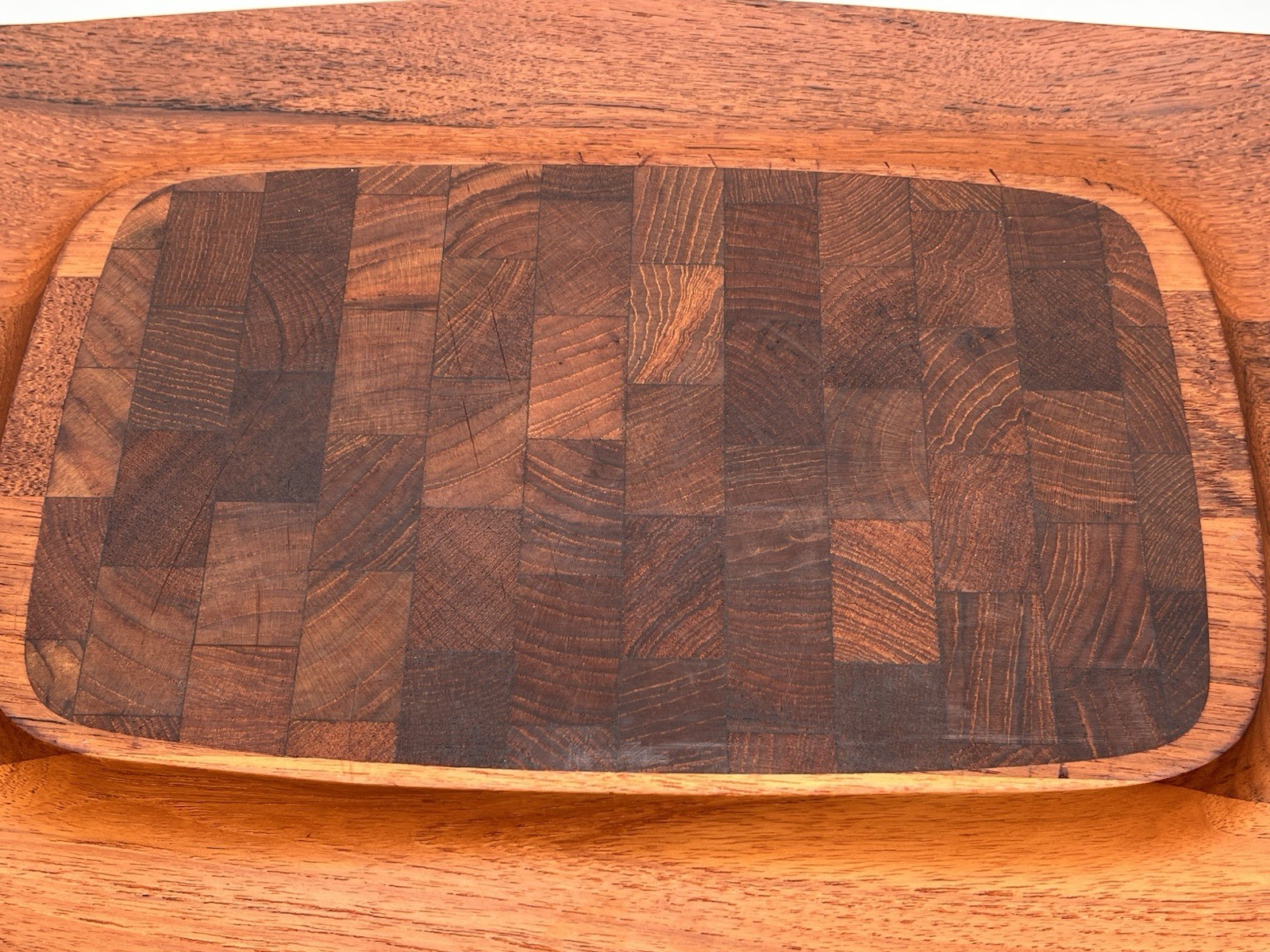 Large DANSK DESIGN IHQ Denmark Staved Teak Cutting Board Ducks Logo 18 x 12" MCM