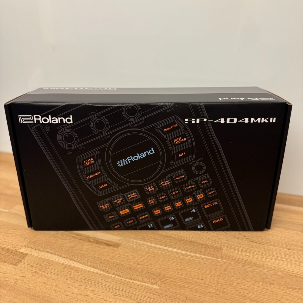 ROLAND SP-404MKII Sampler & Effect, Beatmaking Machine Japan New