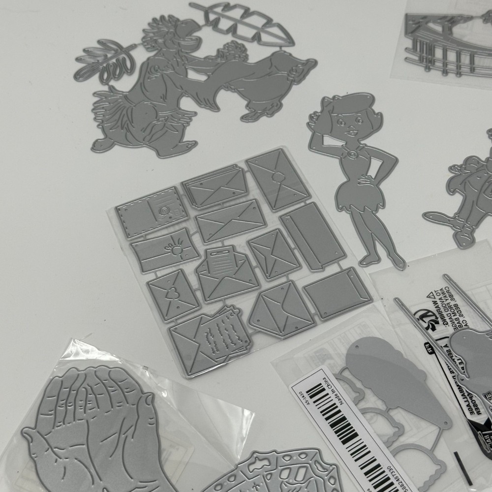 20 Thinlits Die Cuts Bundle Random Mix Characters Animals Holiday Scrapbooking