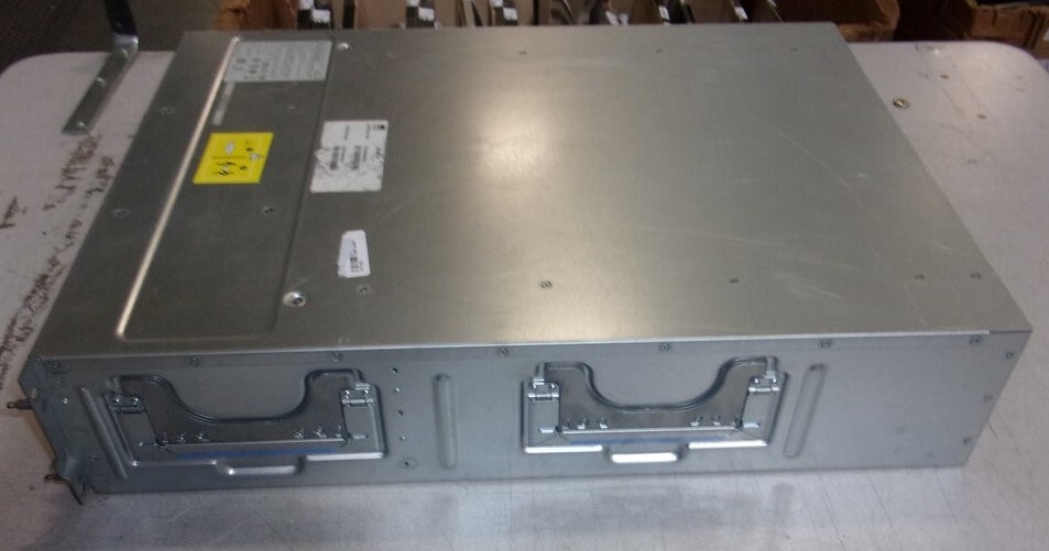 NetApp NAF-1301 FAS8020 SAN Disk Array SEE NOTES