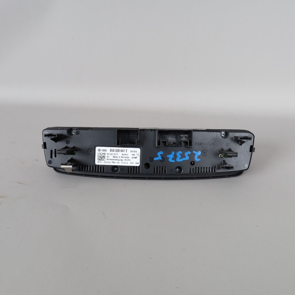 2015-2016 Audi A3 Climate Control Panel 8V0820047E OEM