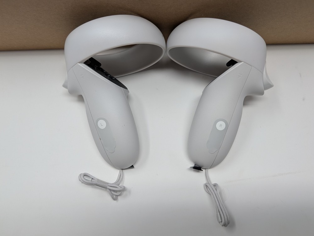 Open Box, Oculus Quest 2 Virtual Reality Headset 128GB, Includes Controllers