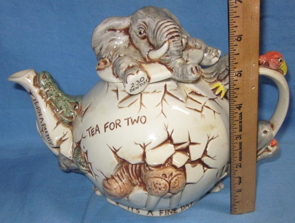Harmony Kingdom Crackin' Brew Teapot
