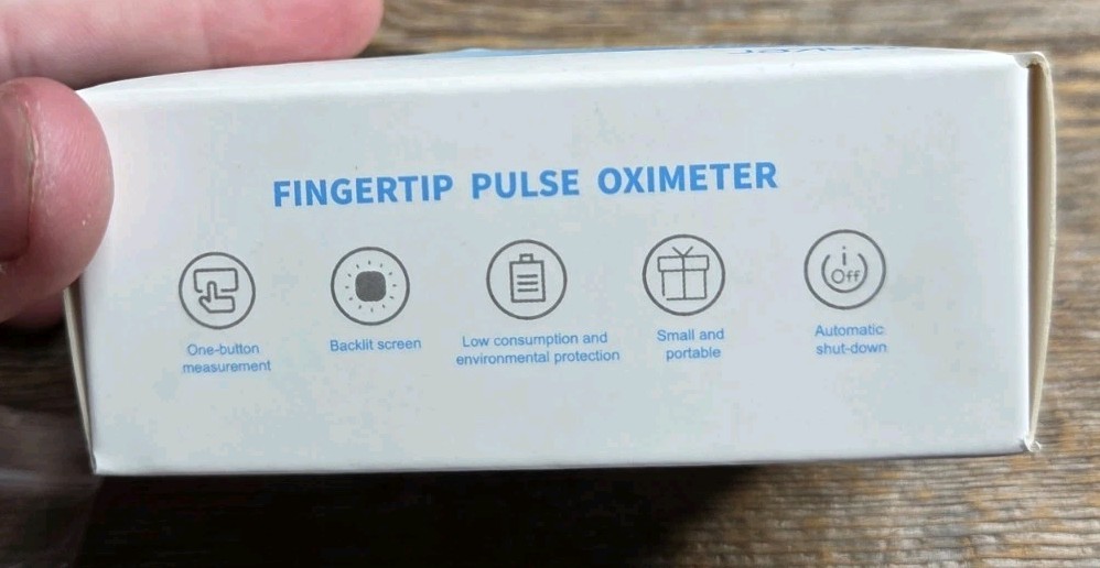 Yonker Fingertip Pulse Oximeter NEW-Open box Black