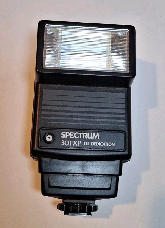 📸 Used Vintage Spectrum 30TXP TTL Dedication Camera Flash Shutterbug