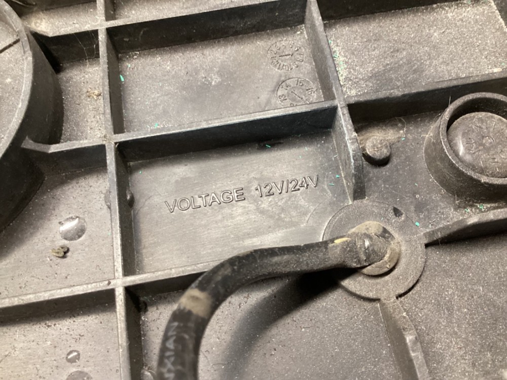 LED Amber Strobe light by Venta