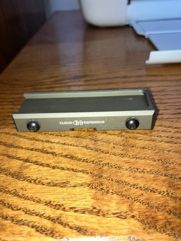 Cloud Defensive Streamlight Light Switch Mount. Flat Dark Earth.